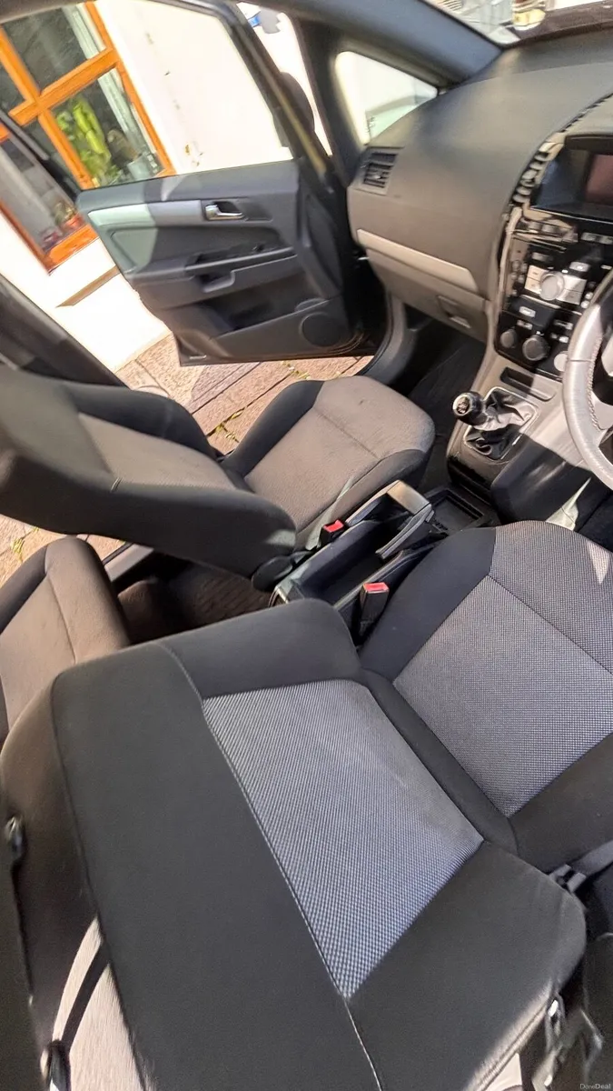 Vauxhall Zafira 2012 - Image 3