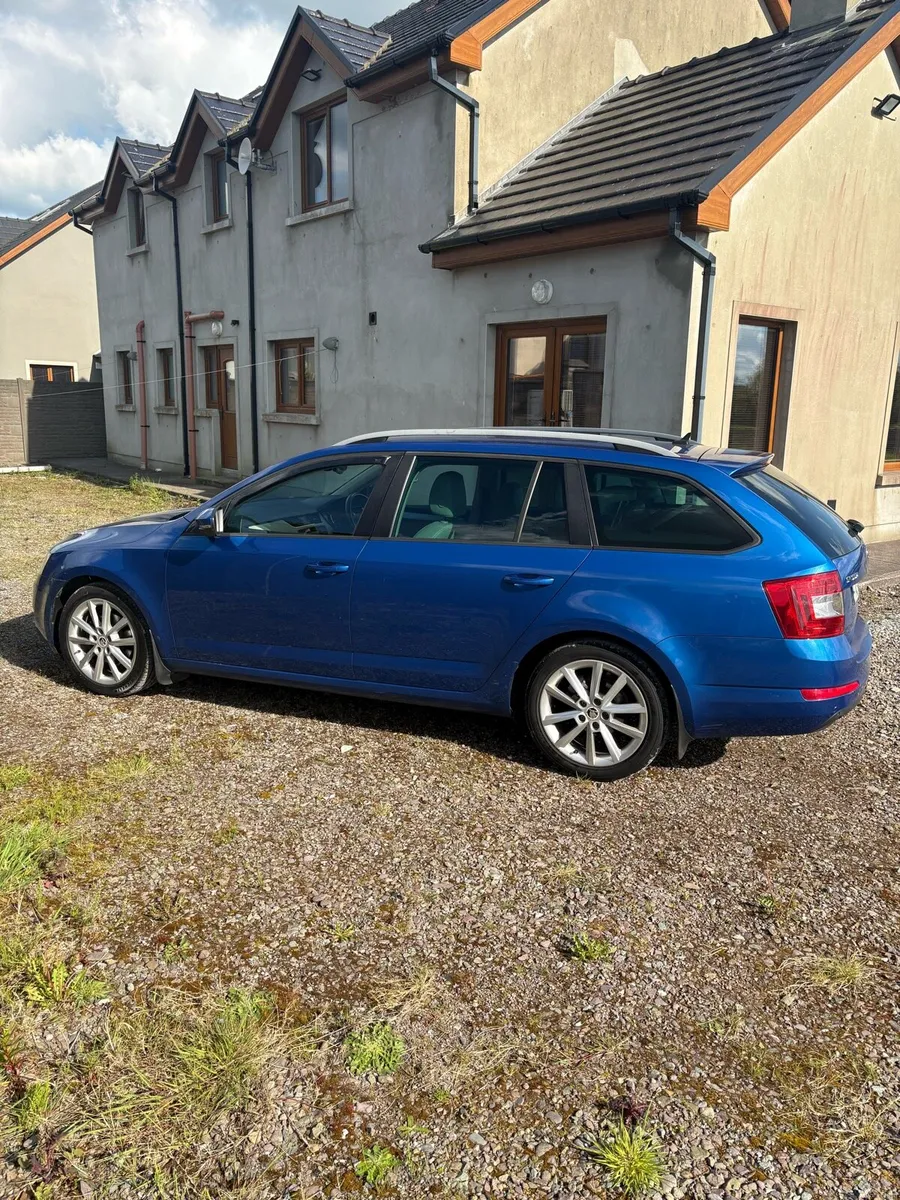 2014 Skoda Octavia - Image 3