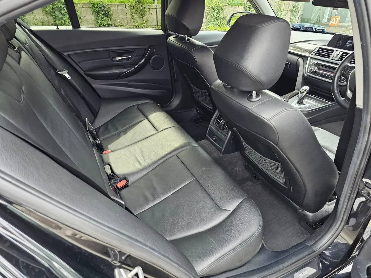 BMW 330d xDrive - Image 2