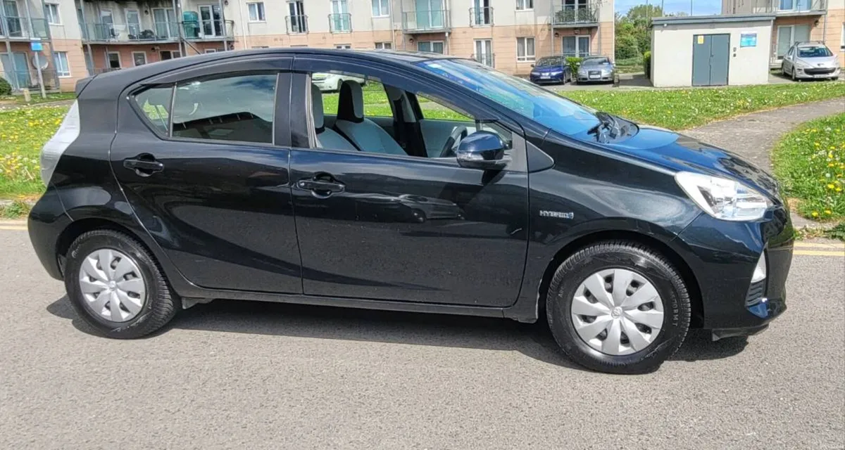 Toyota Aqua - Image 3