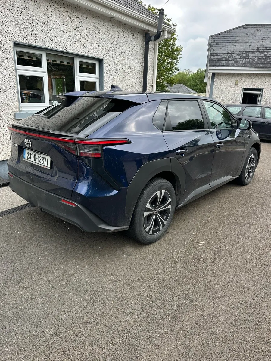 Toyota - Image 2
