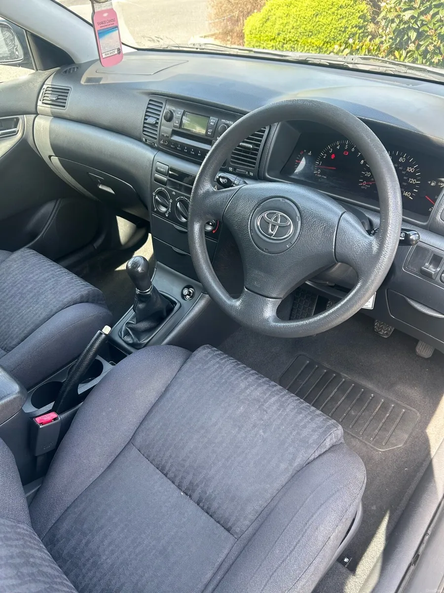 Toyota Corolla 2002 - Image 4