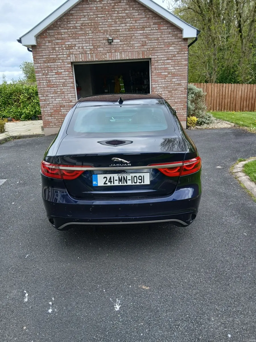 Jaguar XF 2024 - Image 2