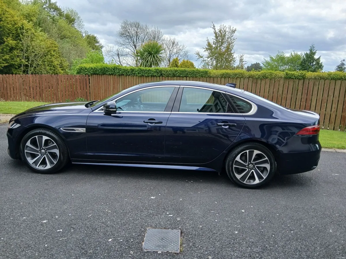Jaguar XF 2024 - Image 3