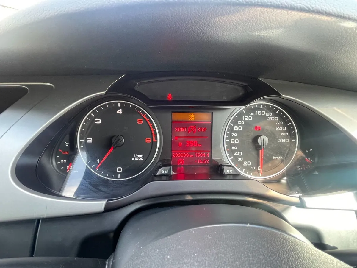 Audi A4 2010 - Image 3