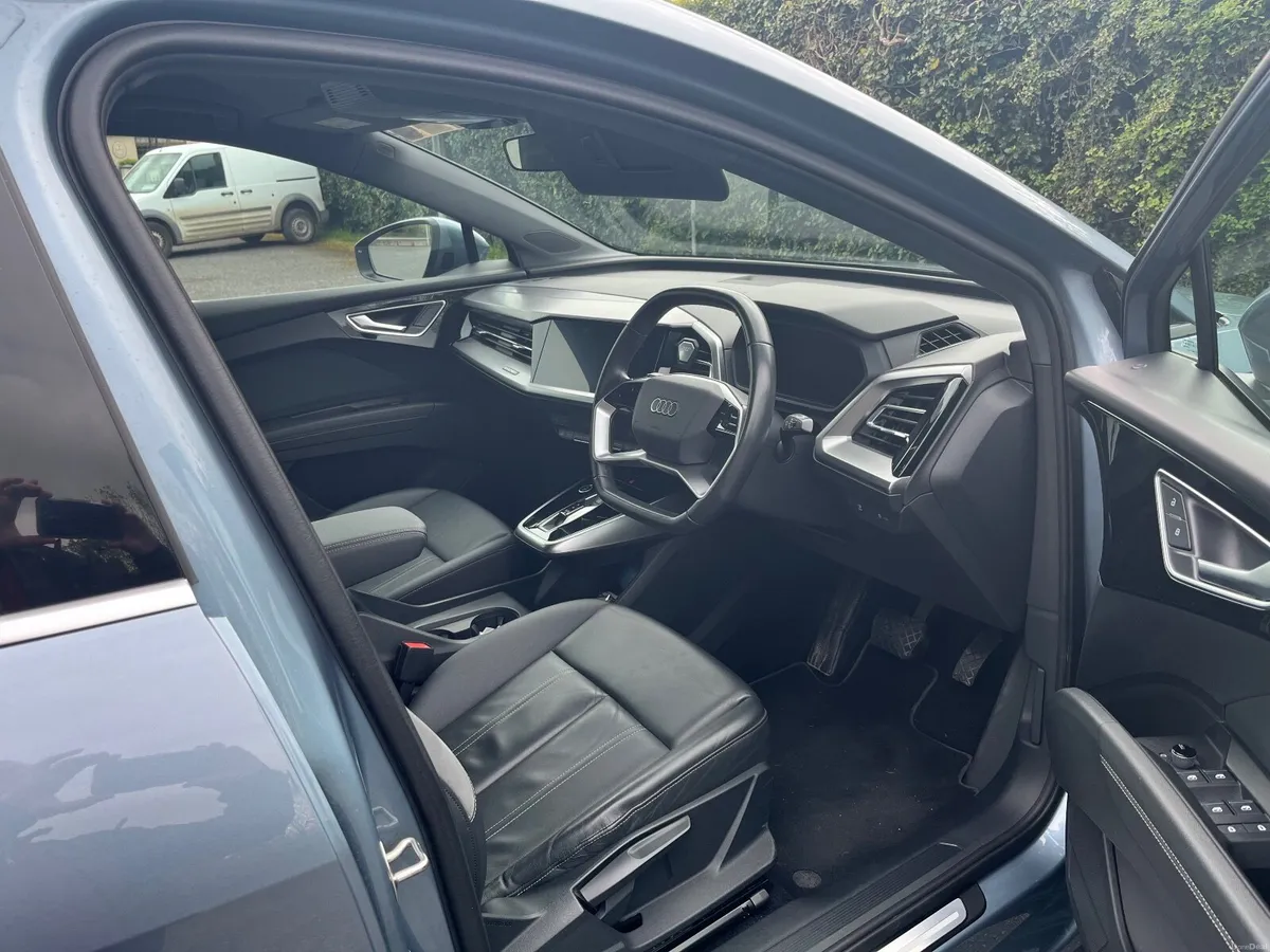Audi Q4 Etron 40 (77kWh battery) - Image 3