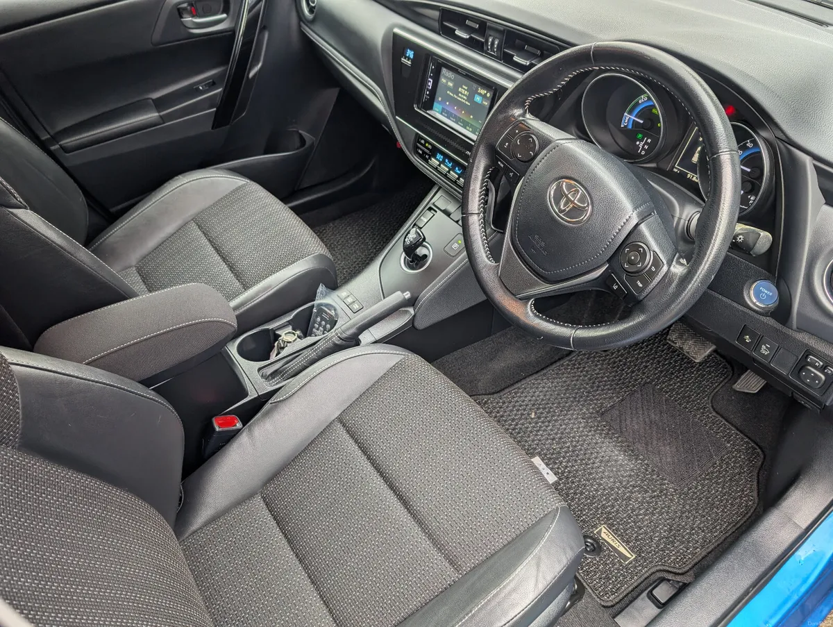 Toyota Auris 2016 // 6 MONTH WARRANTY // - Image 2