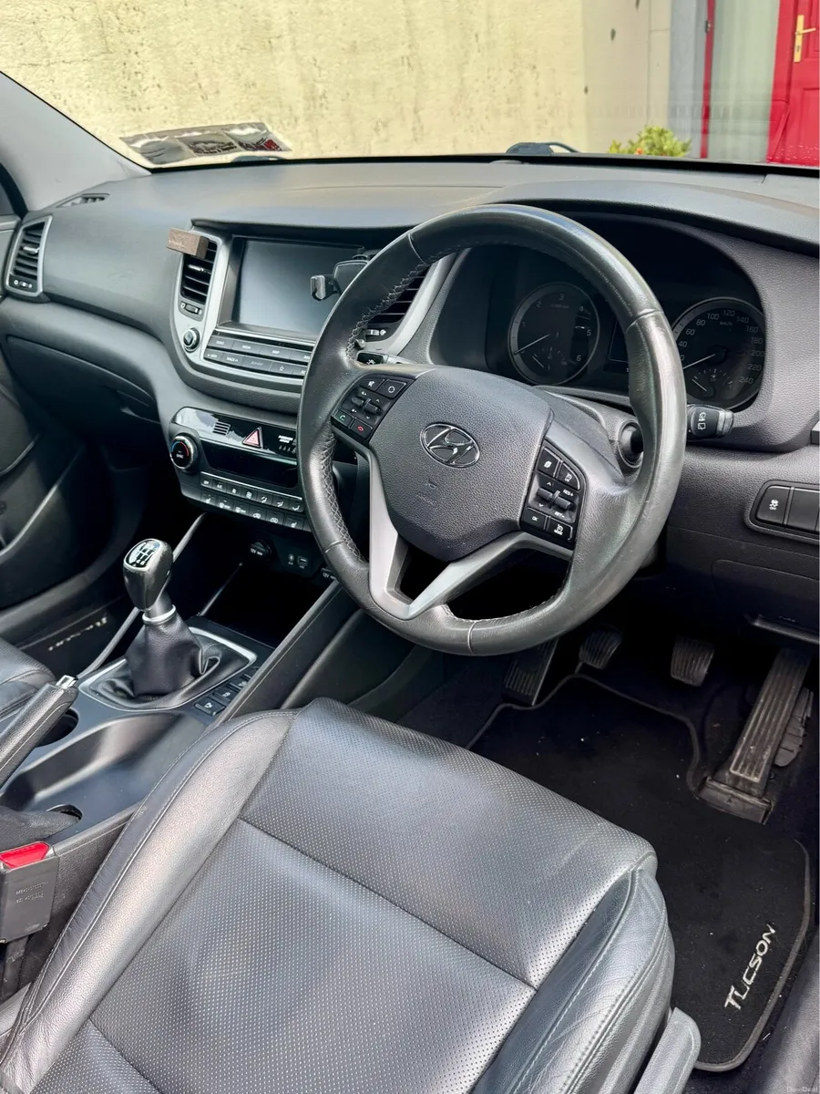HYUNDAI TUCSON EXECUTIVE 1, 7 Diesel 2018 - Image 6