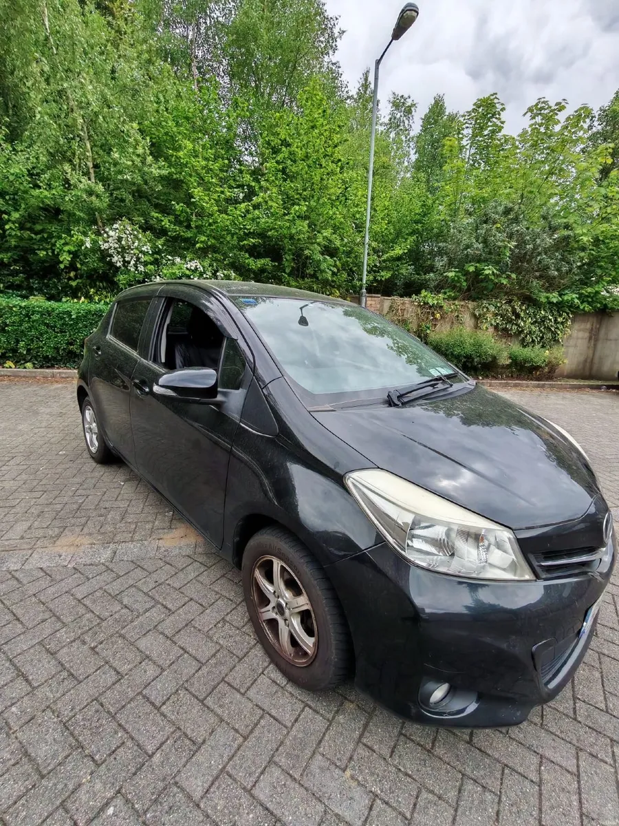 Toyota Vitz 2012 - Image 6