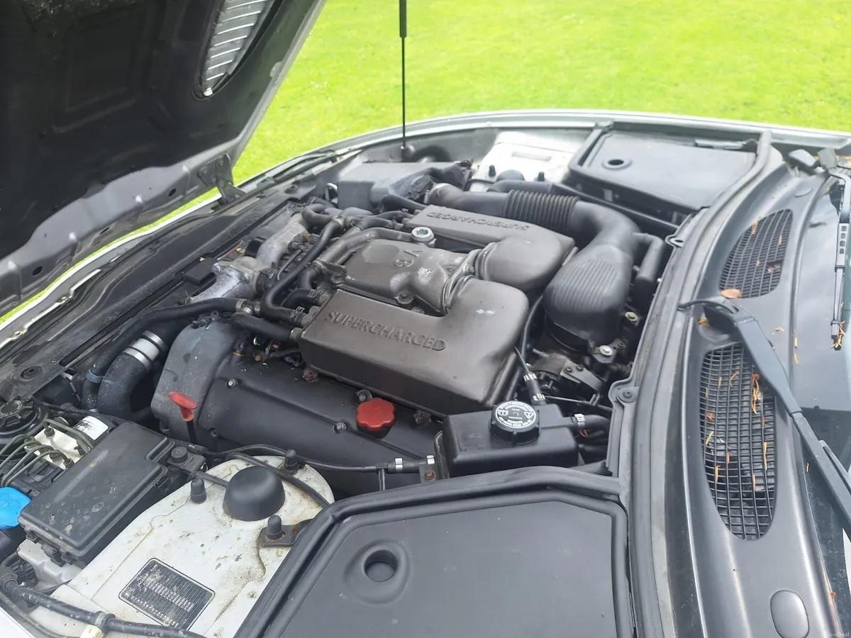 Jaguar XKR 2000 - Image 4