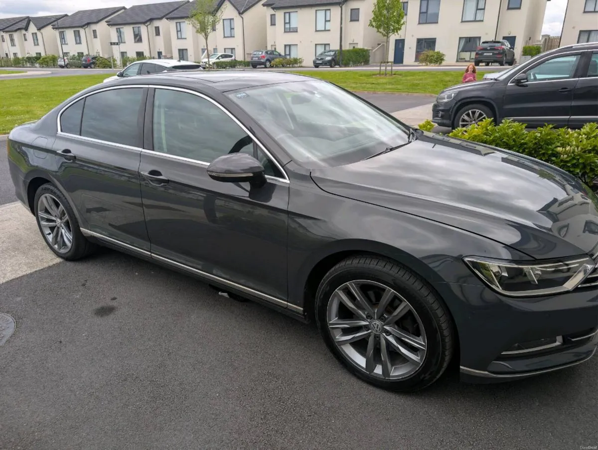 Volkswagen Passat - Image 3