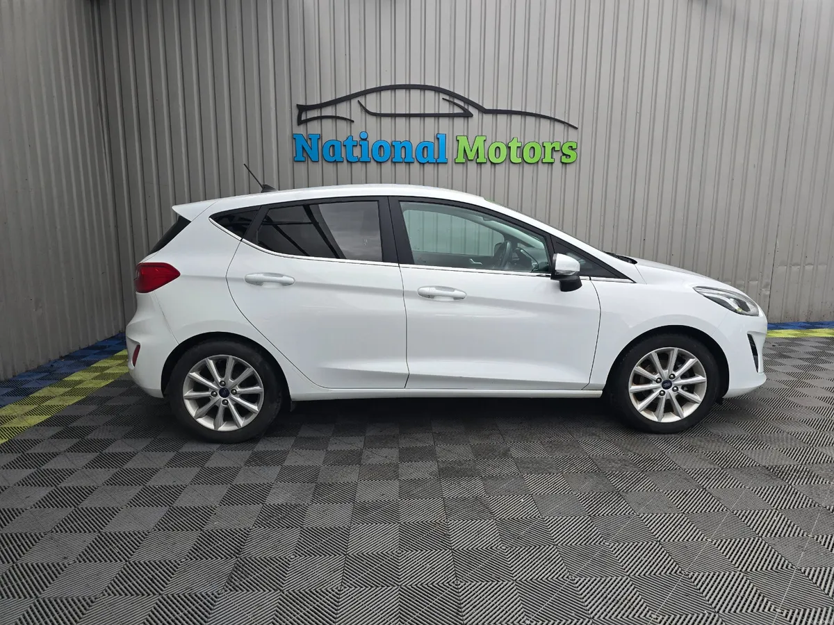 2018 Ford Fiesta TITANIUM 1.0 Petrol - Image 2