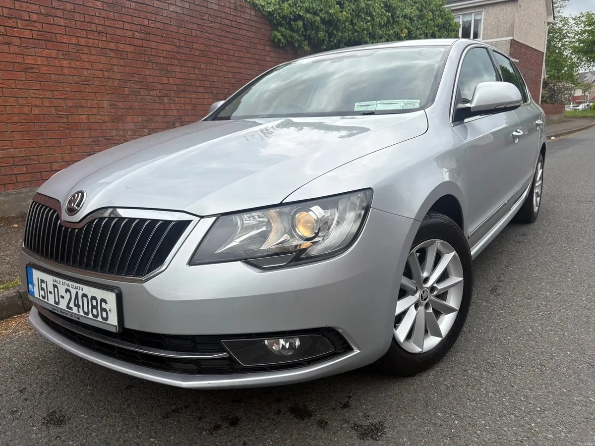 Skoda Superb 2015 AMBITION 2.0 TDI 140HP - Image 2