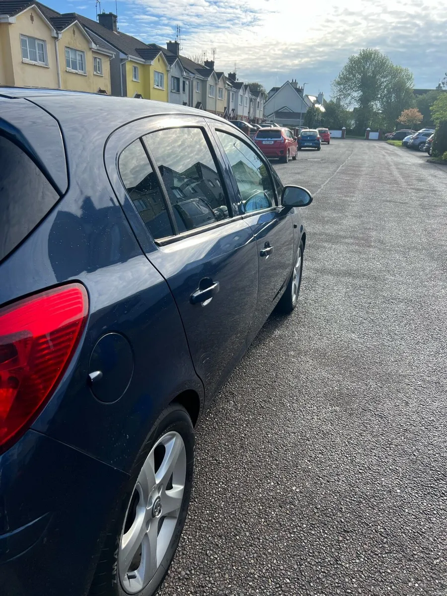 Corsa 1.2 petrol 2012 - Image 3