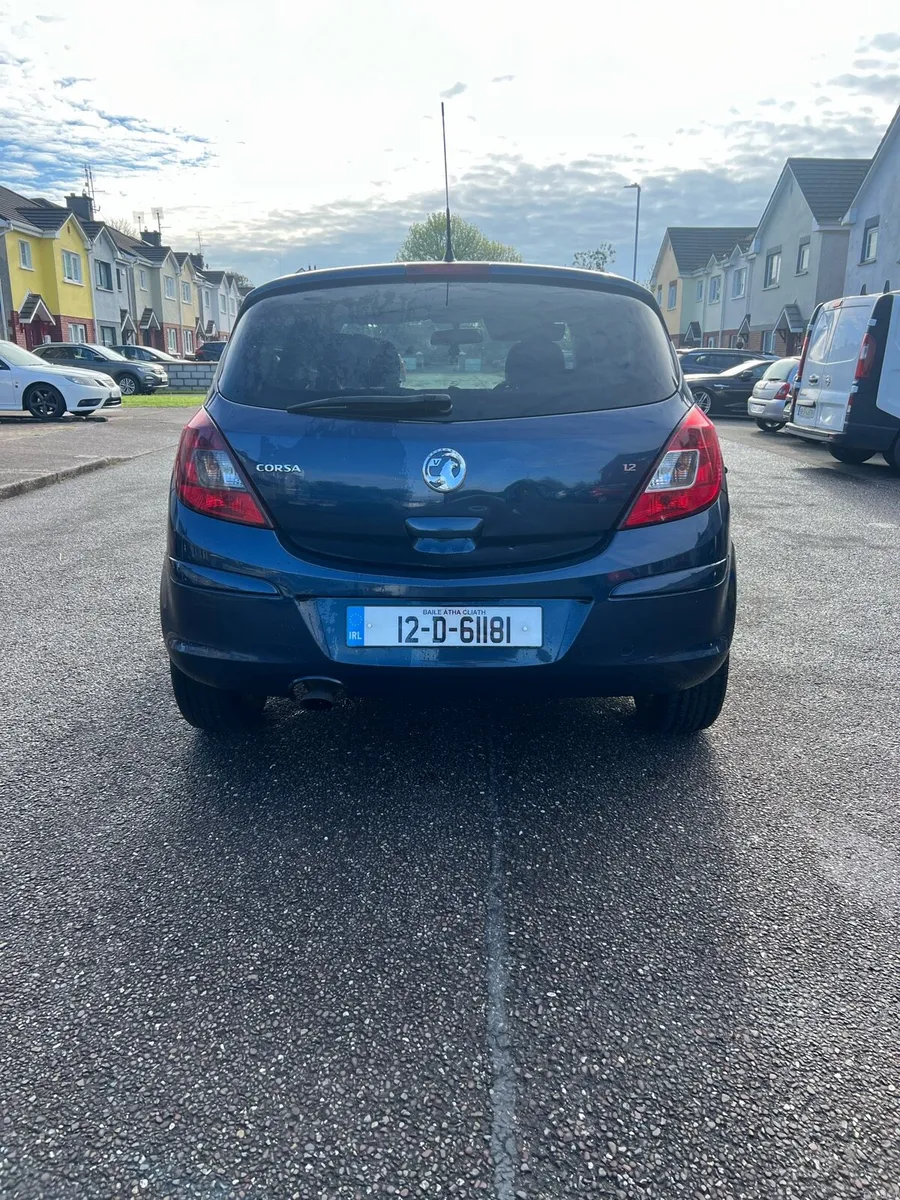 Corsa 1.2 petrol 2012 - Image 2