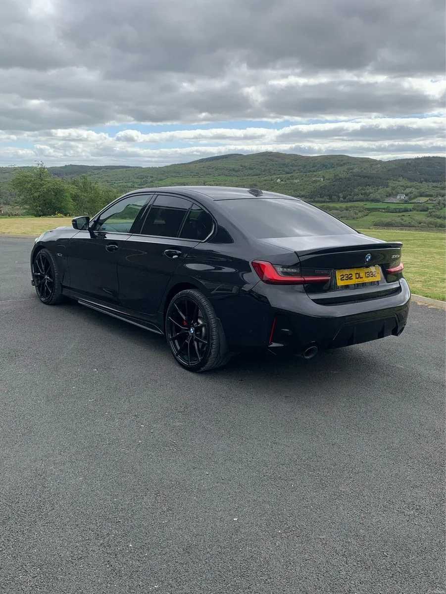 Car - Image 3