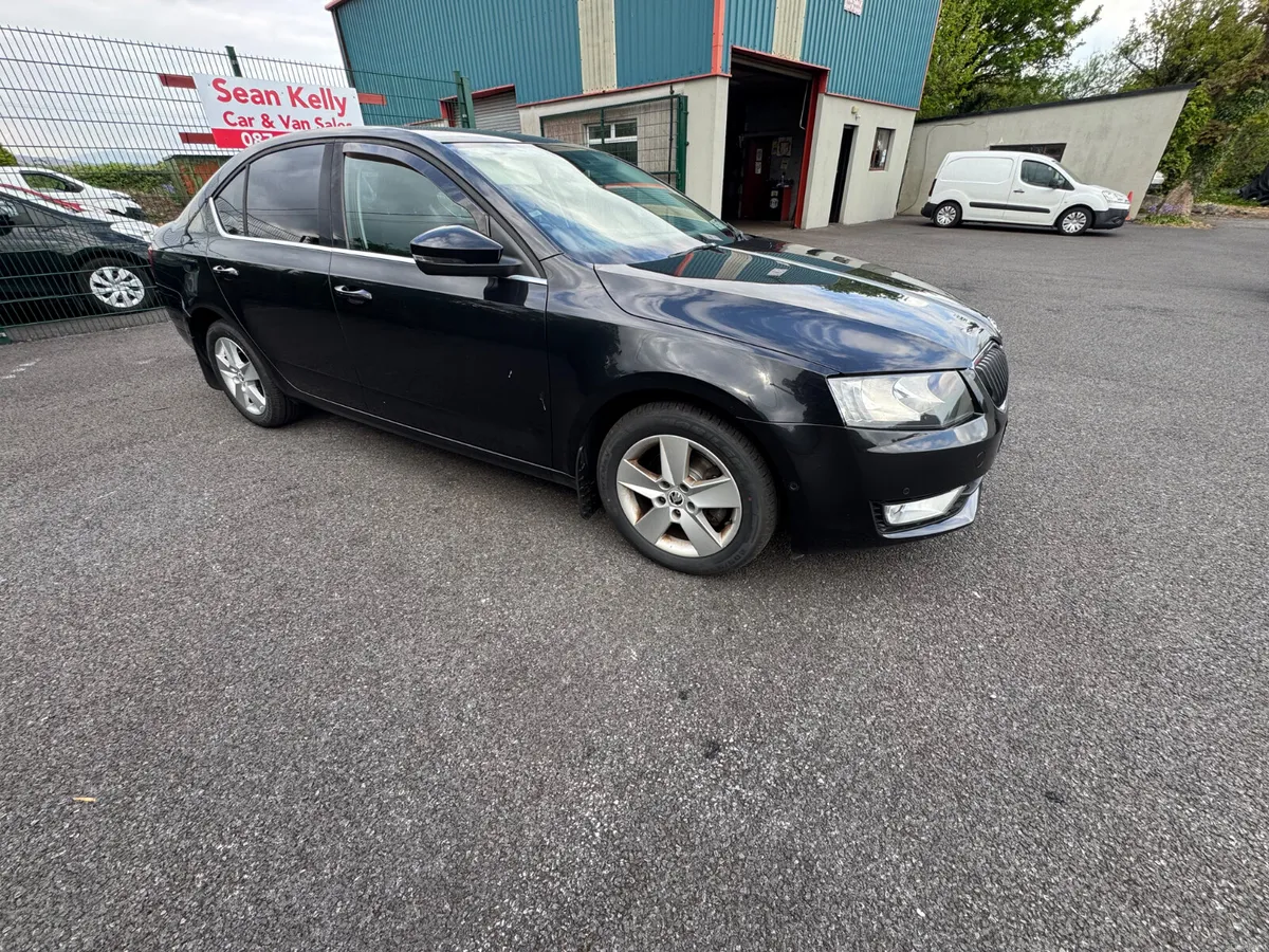 Skoda Octavia 2016 - Image 2