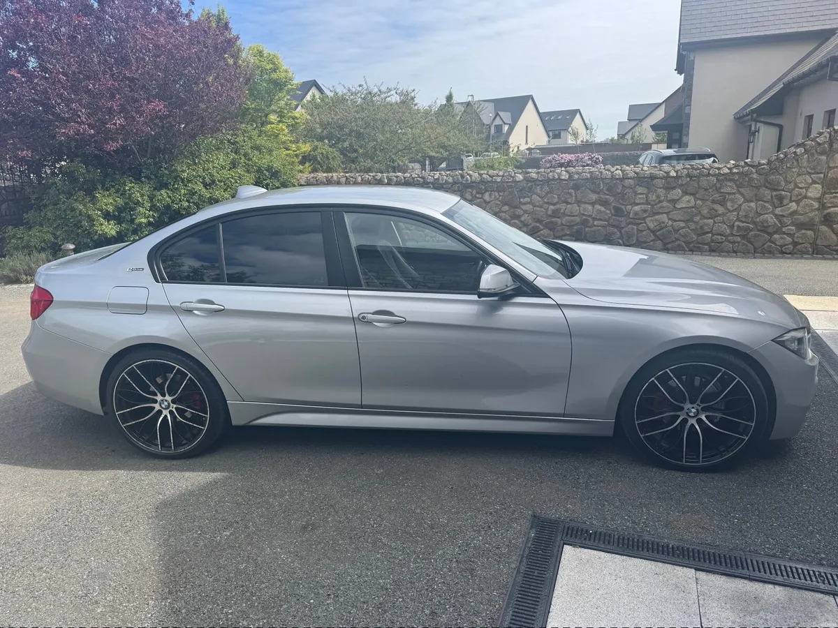 BMW 3-Series 2017 - Image 1