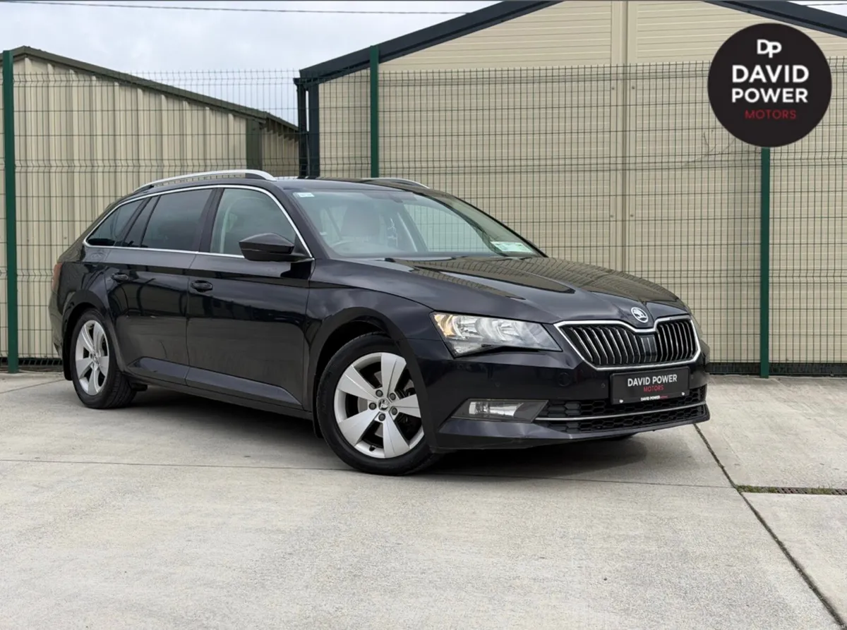 Skoda Superb 162 2.0 TDI Top Spec Estate - Image 1