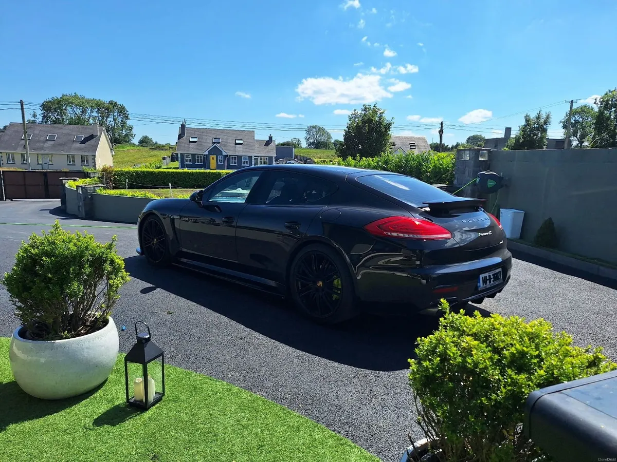 Porsche Panamera 2014 - Image 1