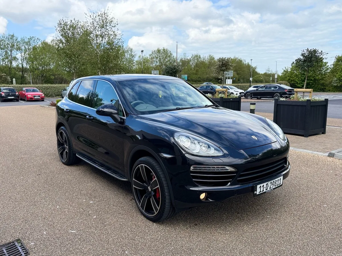 PORSCHE CAYENNE 3.0 D PLATINUM - Image 2