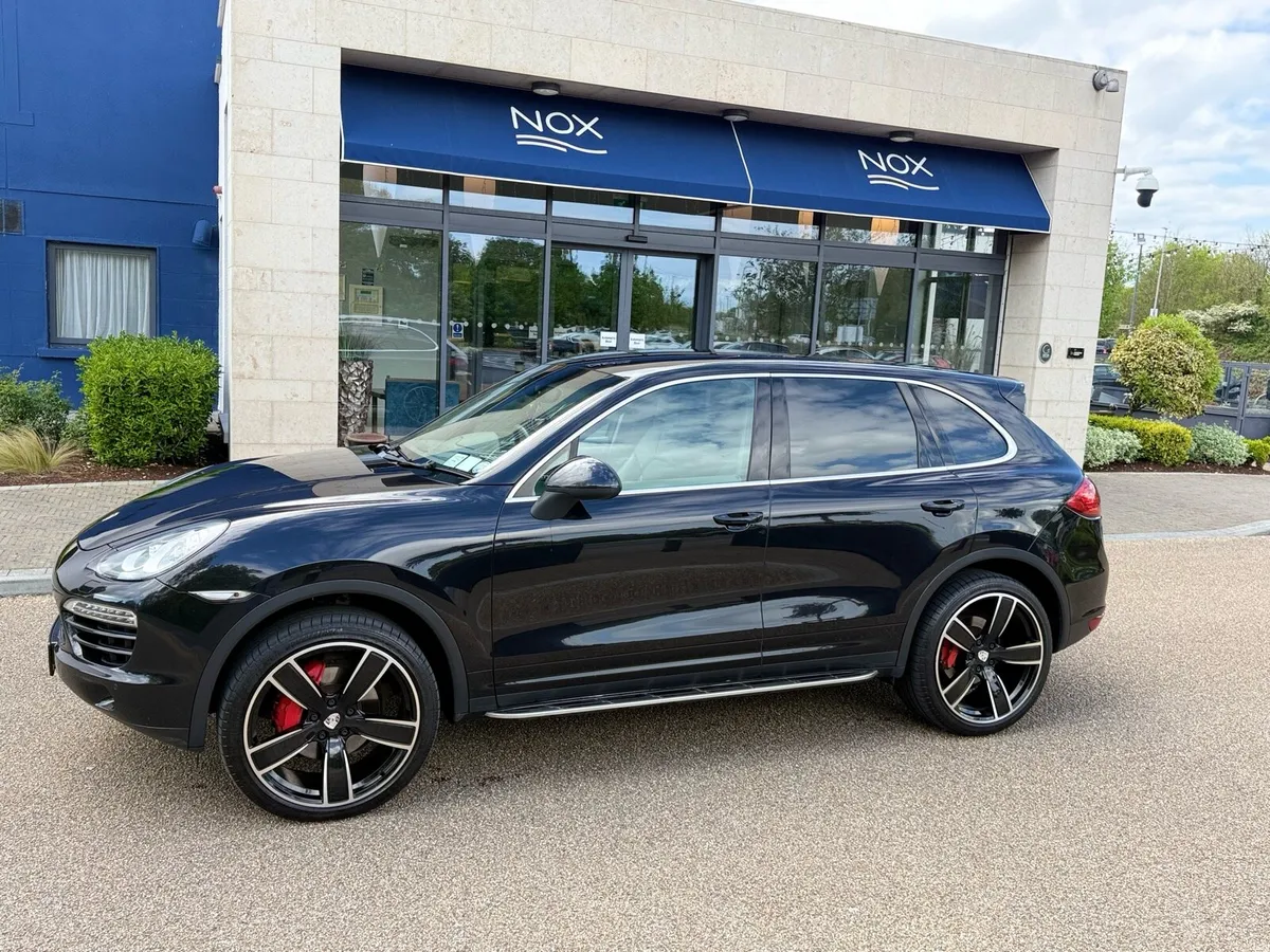 PORSCHE CAYENNE 3.0 D PLATINUM - Image 4