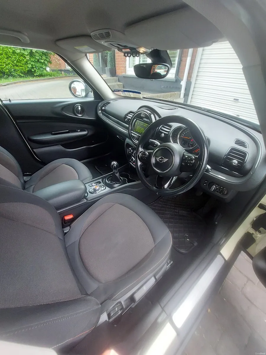 Mini Cooper Clubman 2018 - Image 4