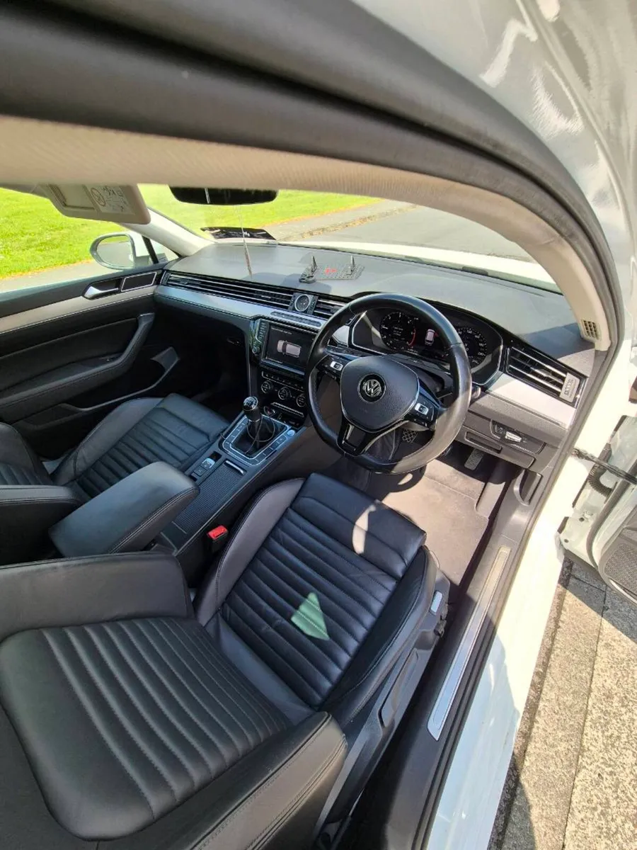 VW Passat R-Line | White | 2.0 Diesel - Image 4