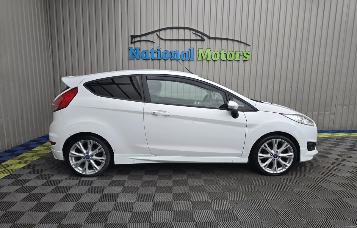 2013 Ford Fiesta ZETEC-S 1.0 Petrol - Image 2