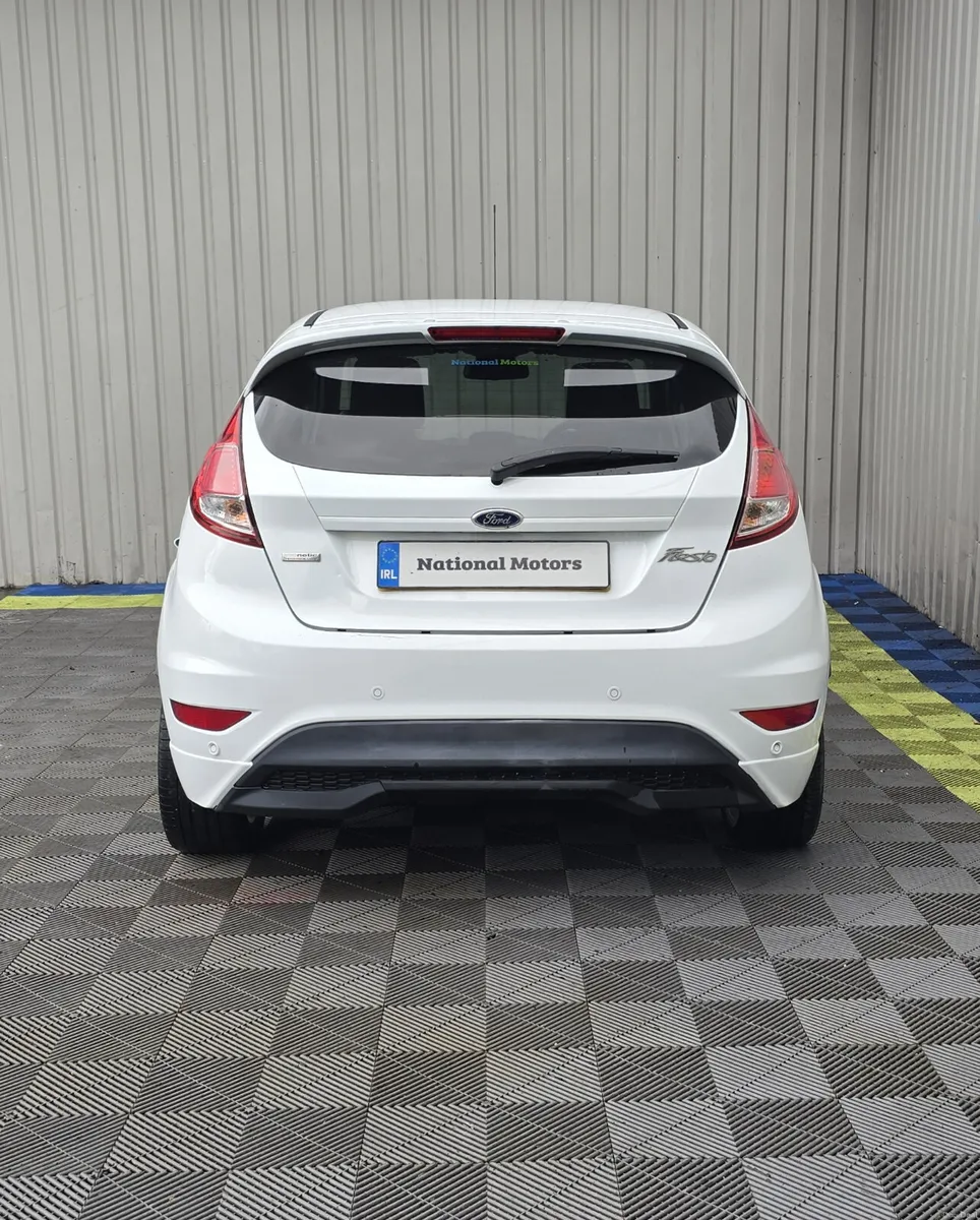 2013 Ford Fiesta ZETEC-S 1.0 Petrol - Image 4