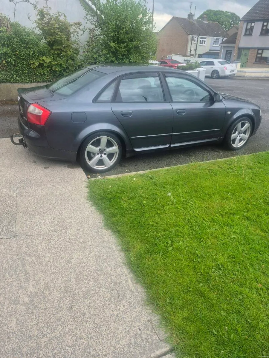 Audi A4 04 - Image 1