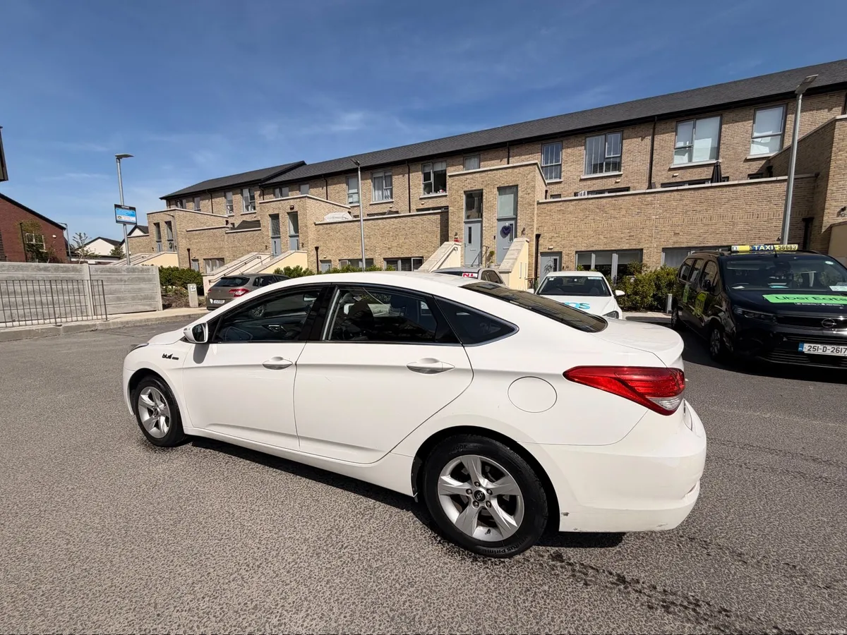 Hyundai i40 2014 - Image 1