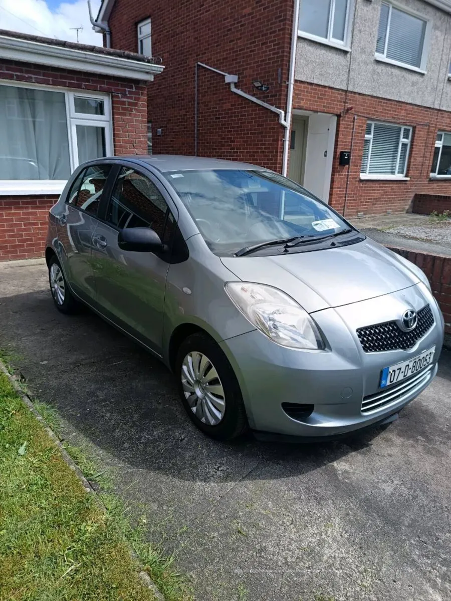 *Automatic* Toyota yaris *Automatic* - Image 1