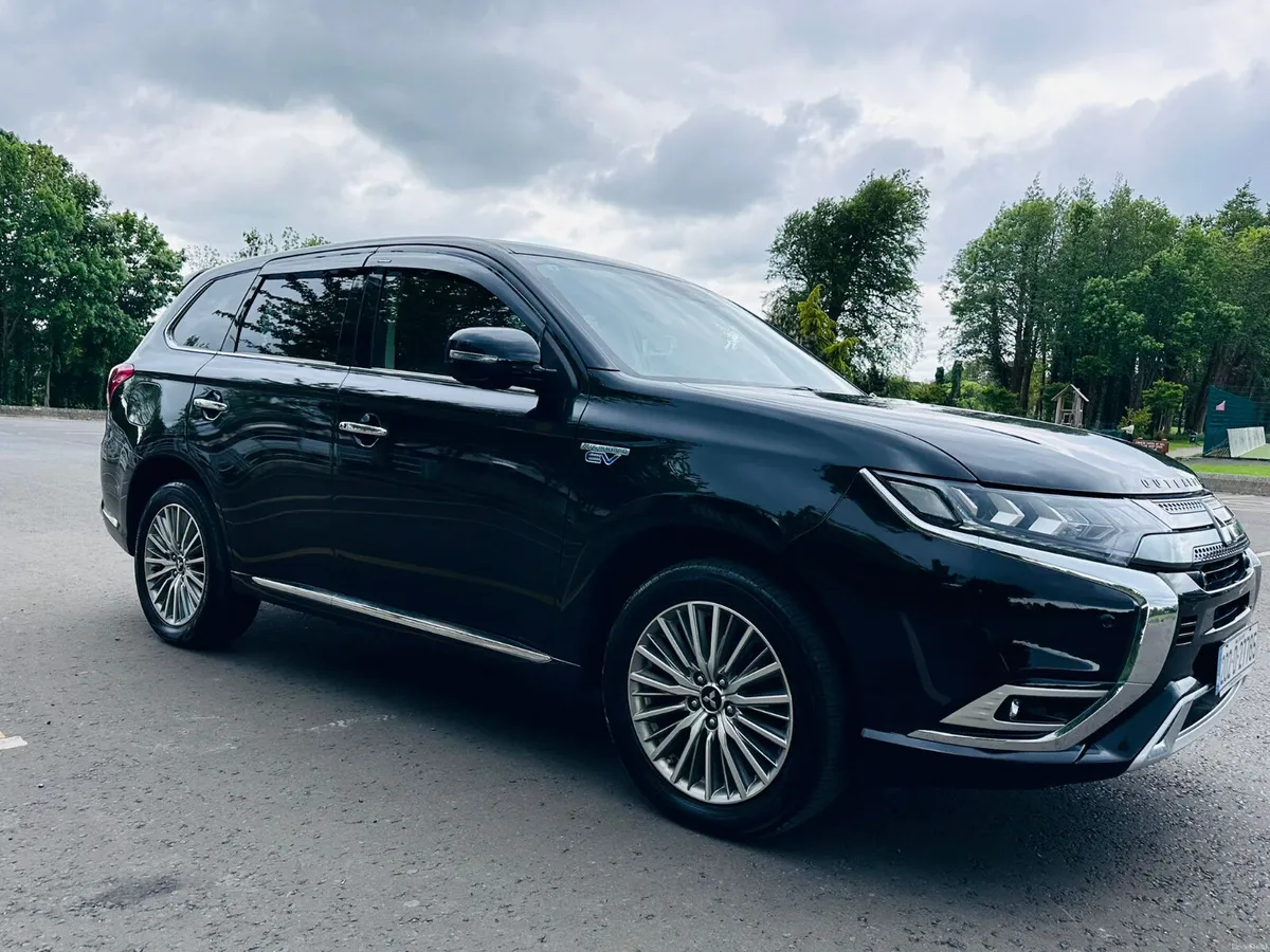 Mitsubishi Outlander 2020 2.4 Plug In Hybrid - Image 4