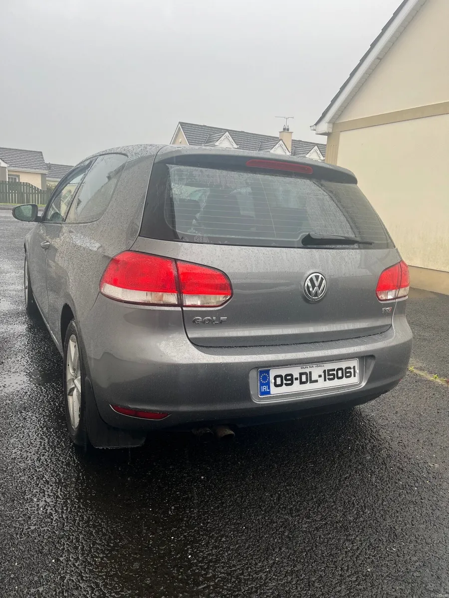 Volkswagen Golf 2009 - Image 3