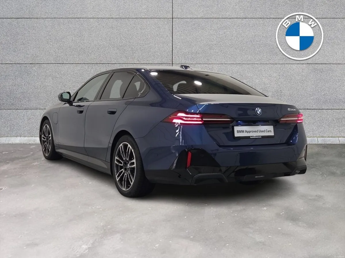 BMW 5-Series 530e M Sport Saloon - Image 3