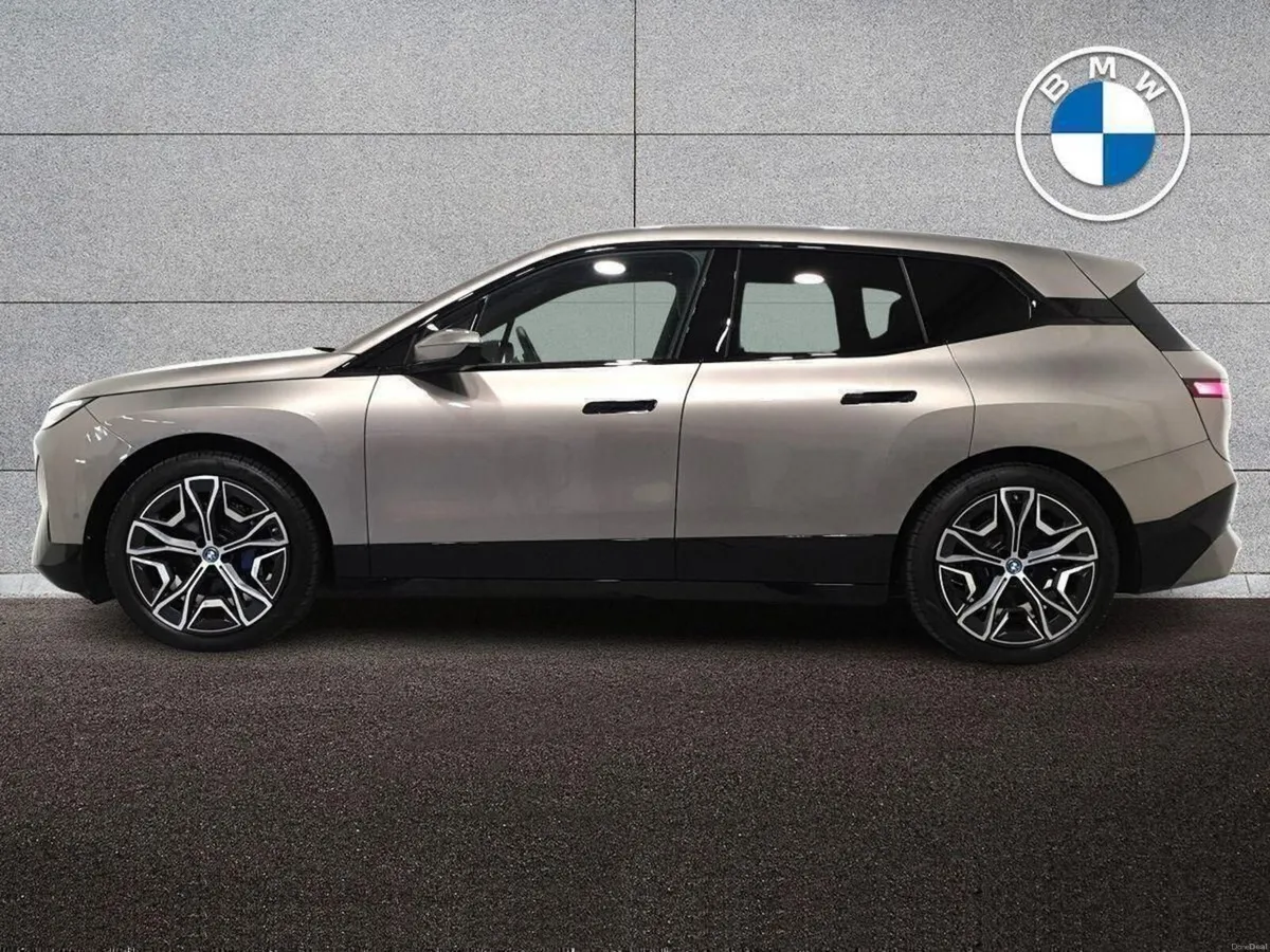 BMW iX xDrive50 M Sport - Image 4