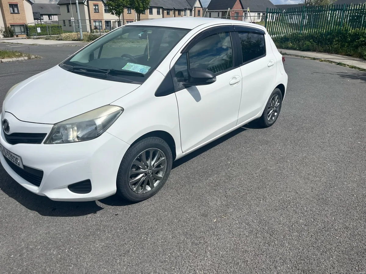 Toyota vitz - Image 3