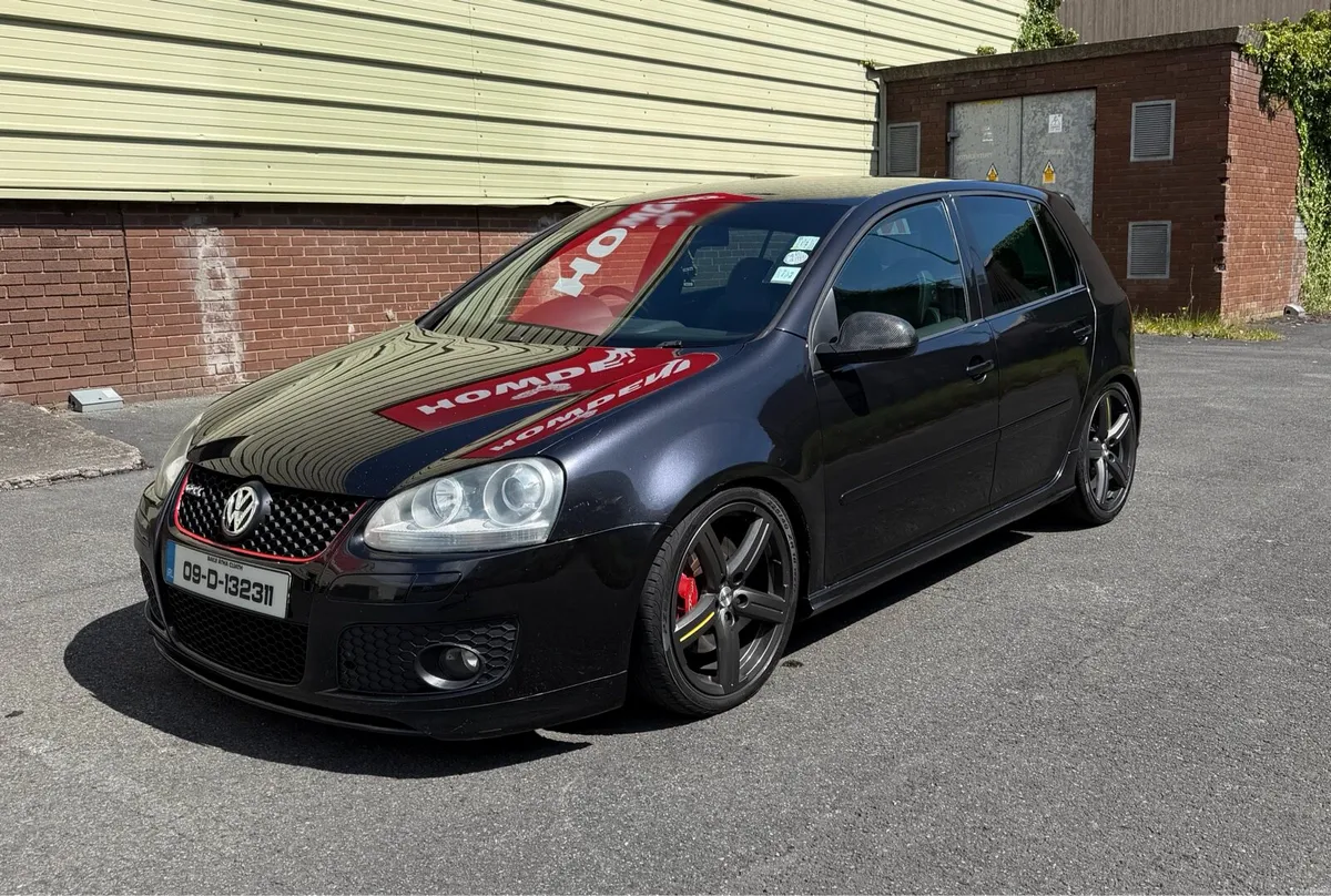 2009 Volkswagen Golf GTI Pirelli Edition DSG - Image 2