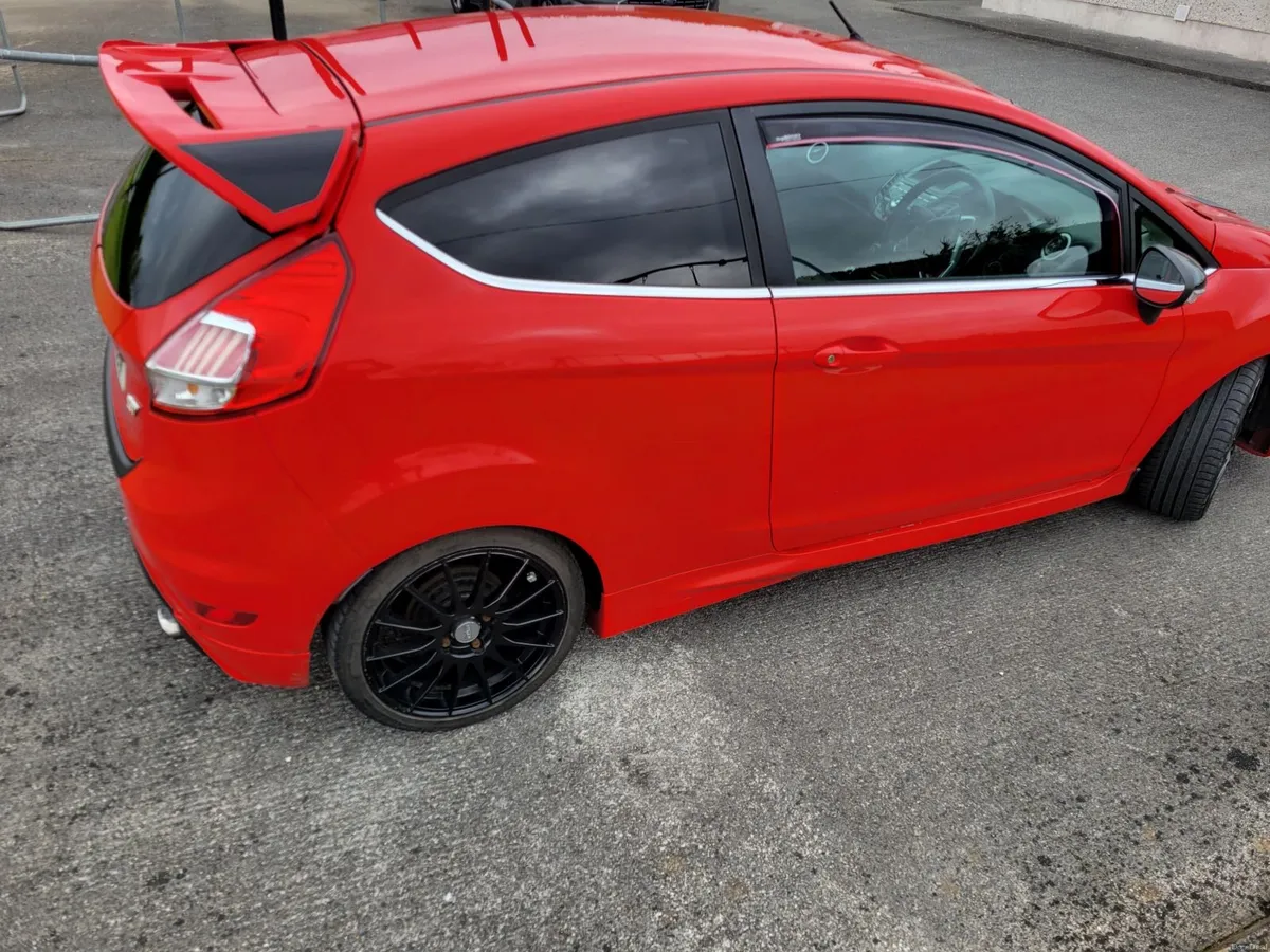 Ford Fiesta 2013 - Image 3