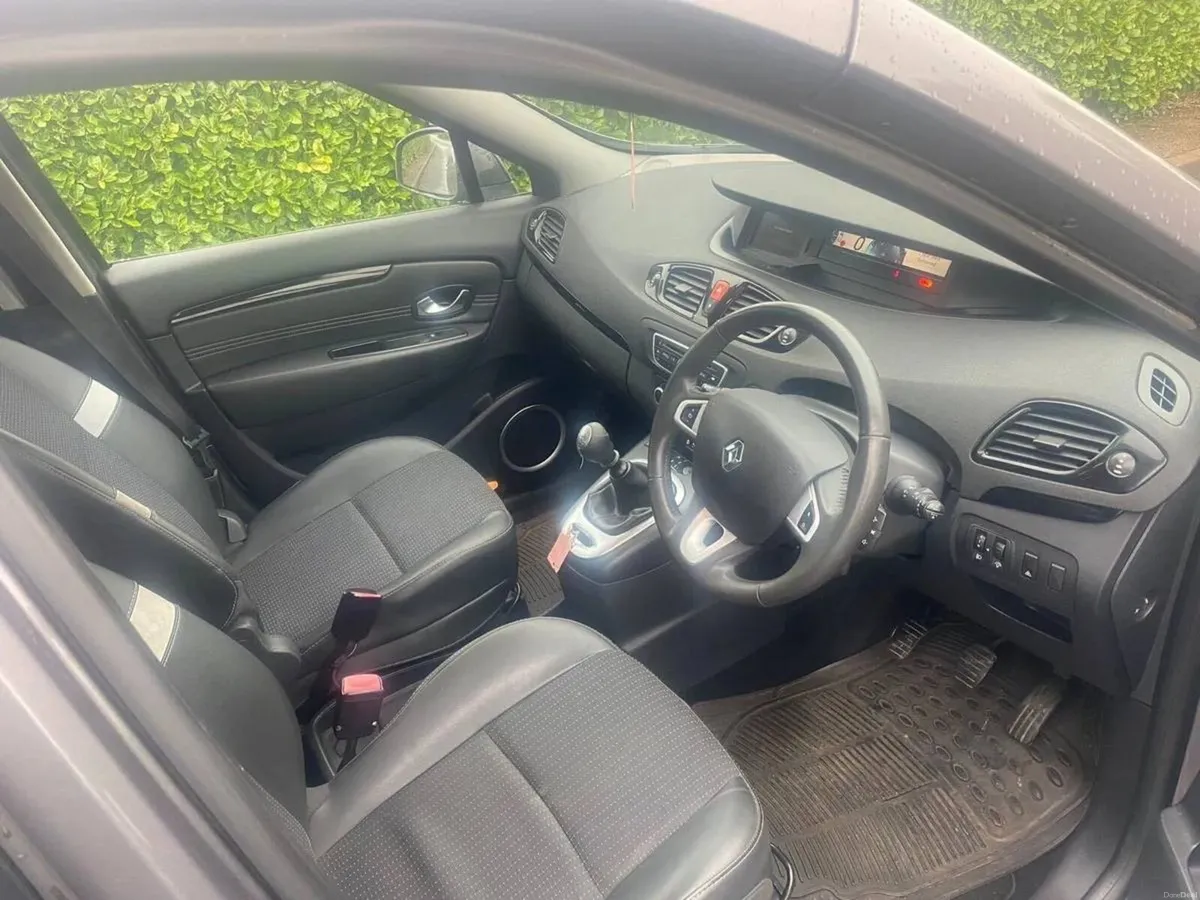 Renault Grand Scenic 2011 - Image 4