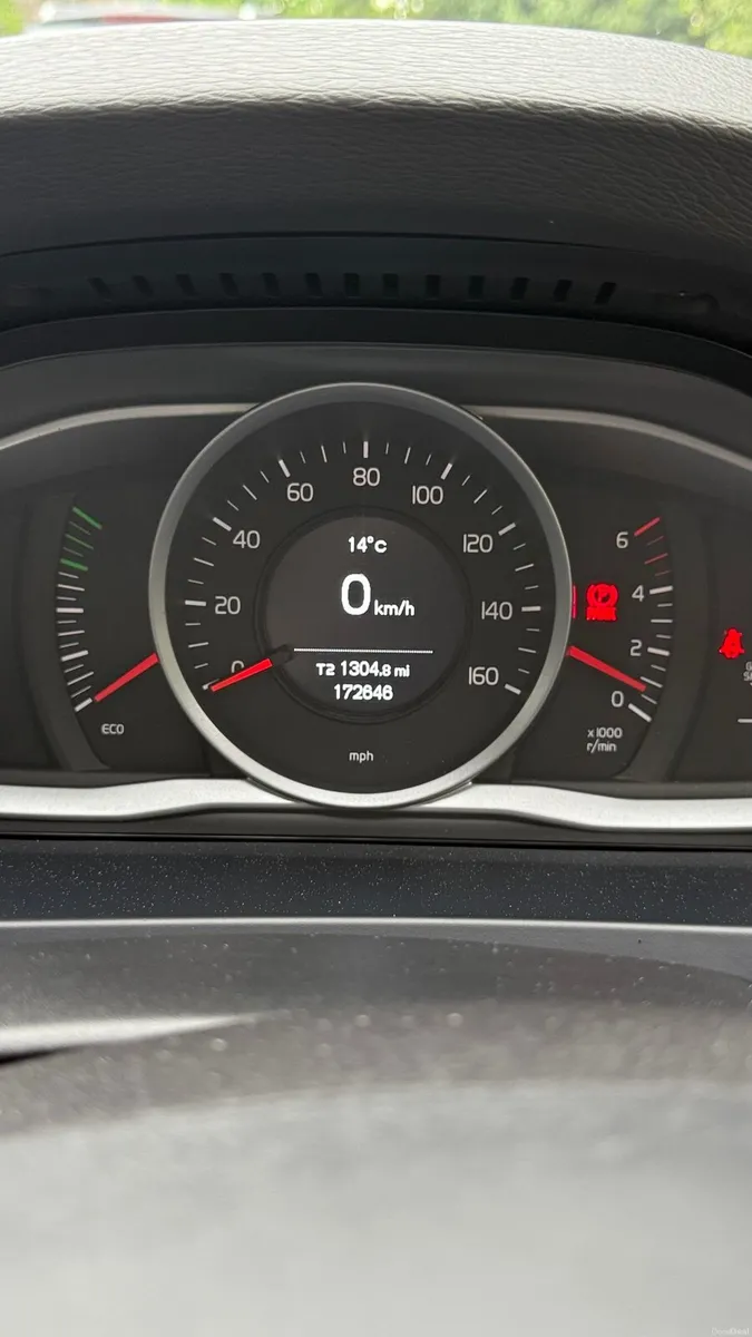Volvo S60 2013 - Image 2