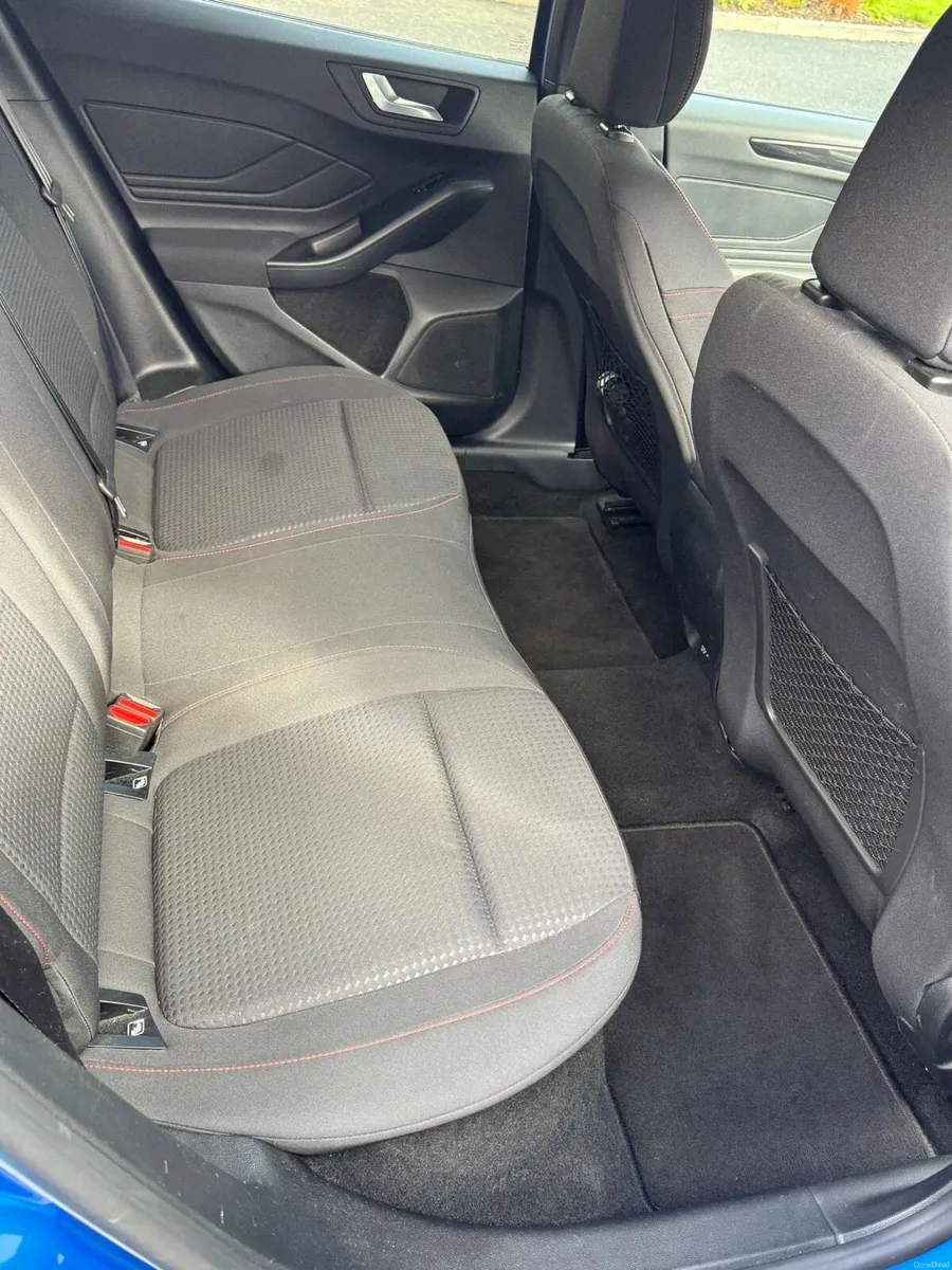 Ford Focus - Image 4
