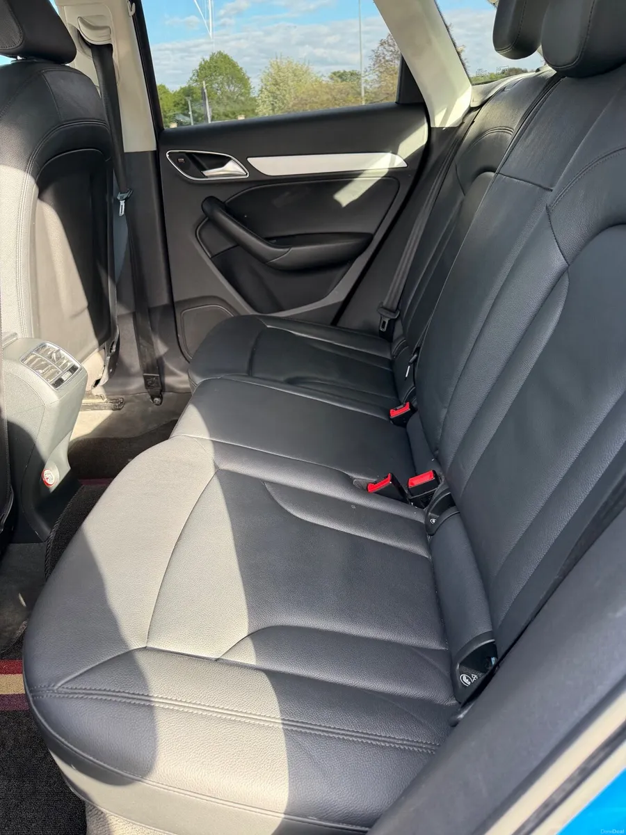 Audi Q3 2015 - Image 2