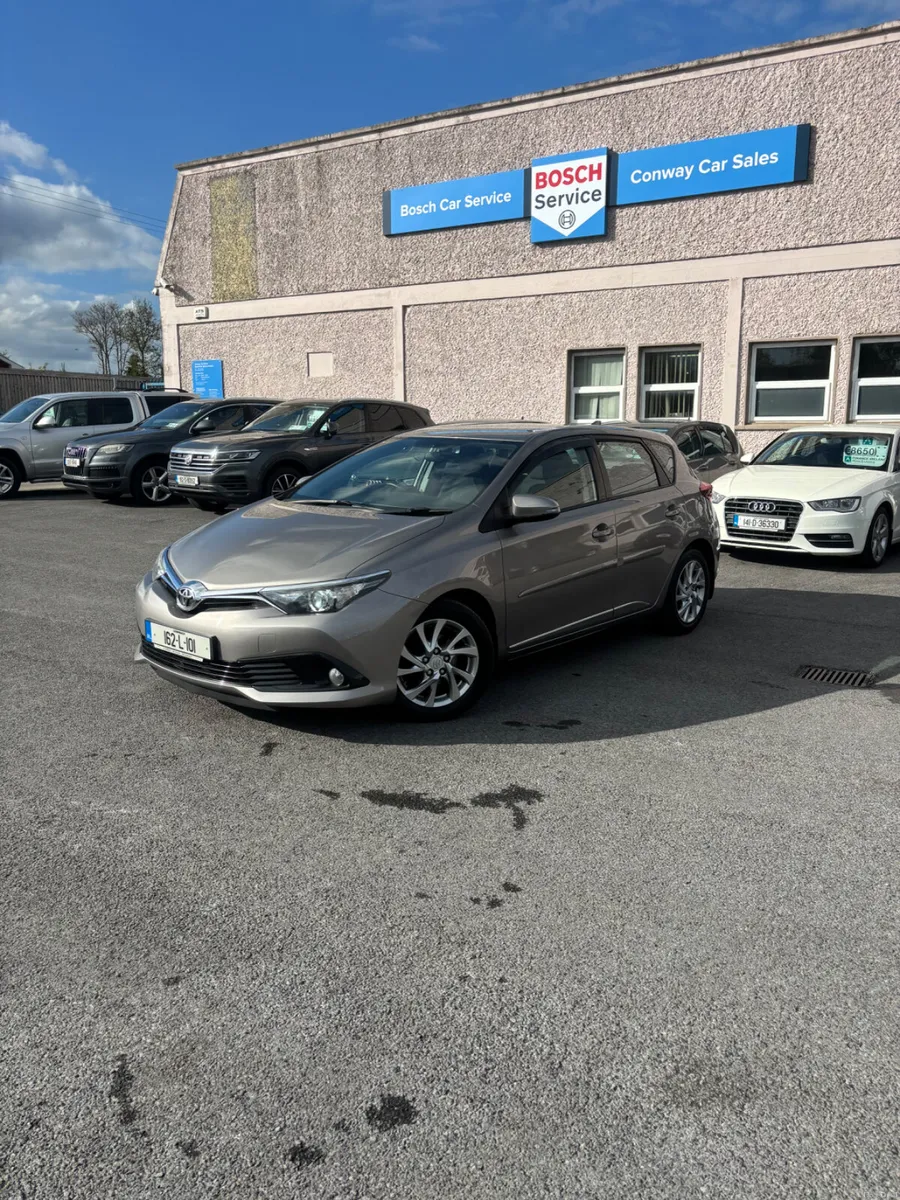 2016 Toyota Auris 1.4 D-4D Aura - Image 1