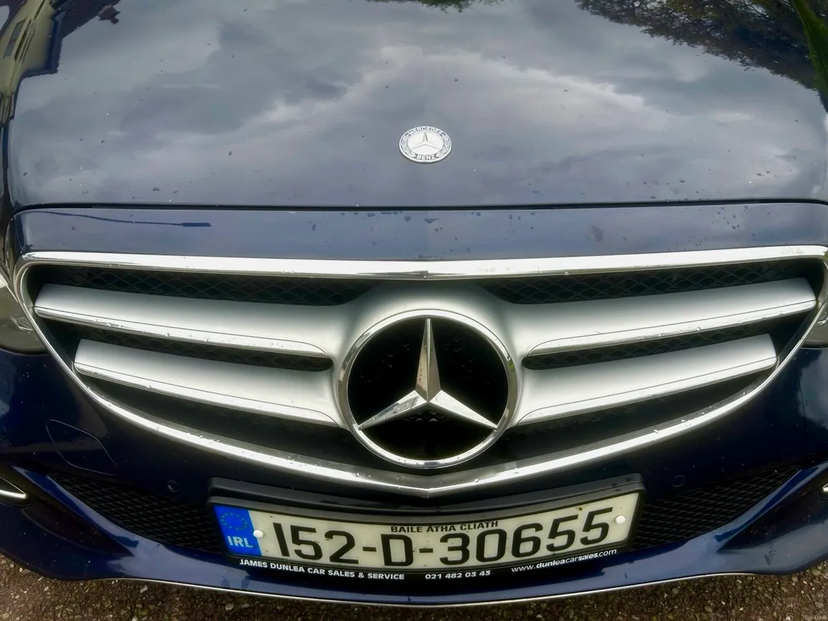 2015 Mercedes E220 Bluetech - Image 4