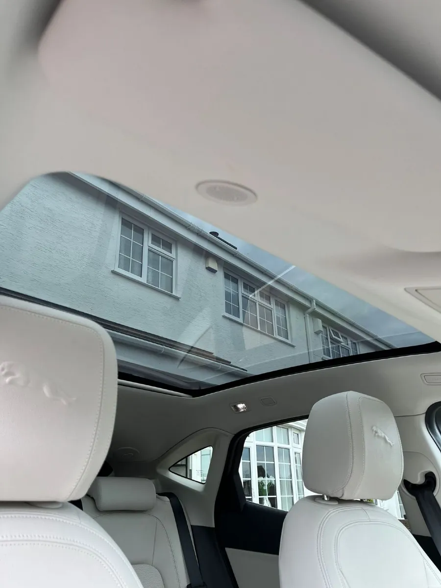 Jaguar E-Pace 2021 - Image 4