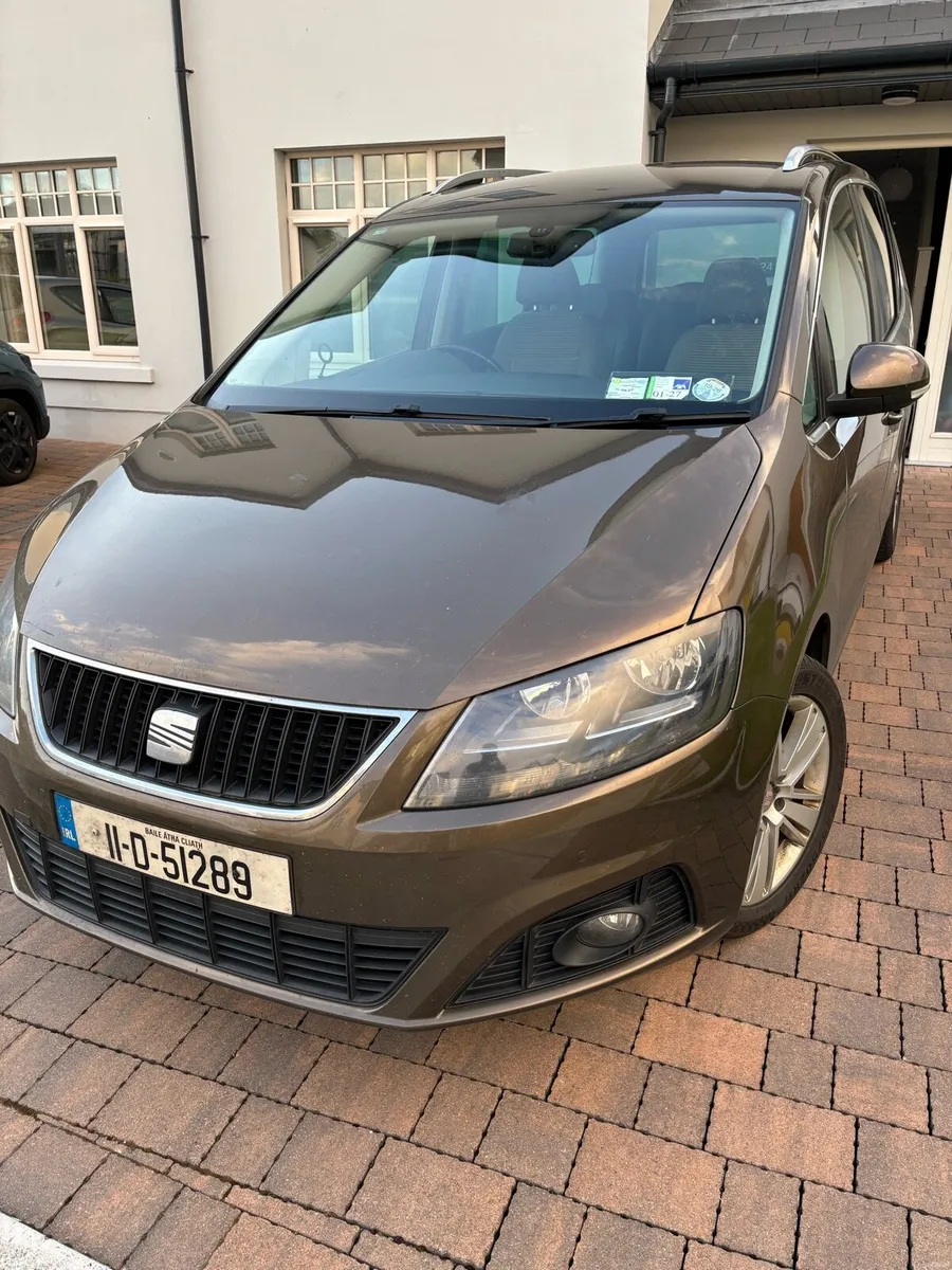 Seat Alhambra 2011 - Image 1