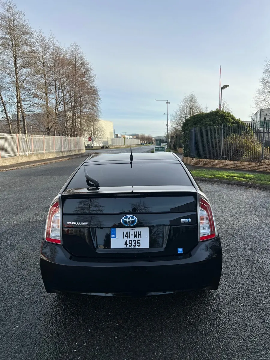Toyota Prius 2014 - Image 3