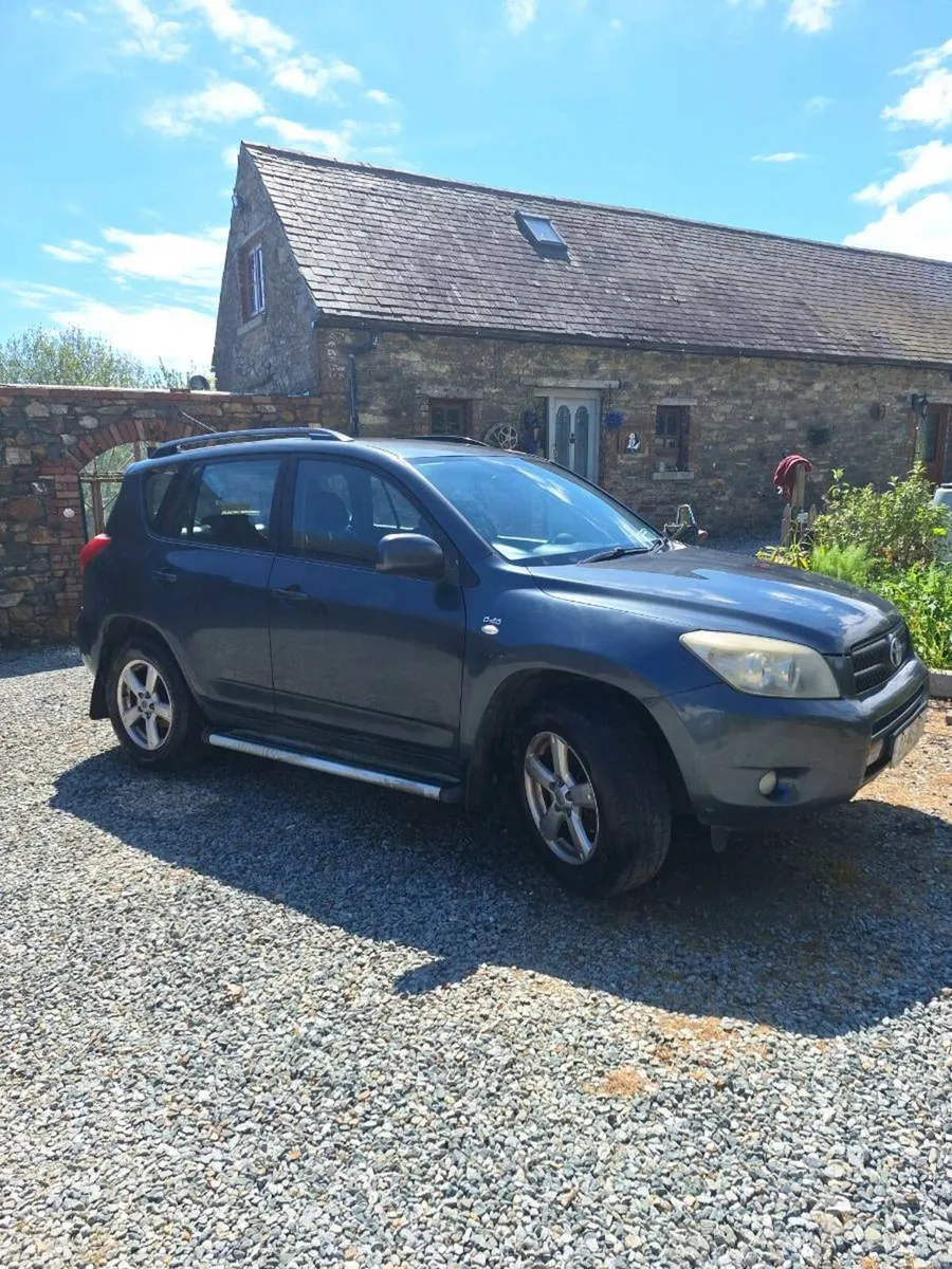 Toyota rav 4 - Image 2